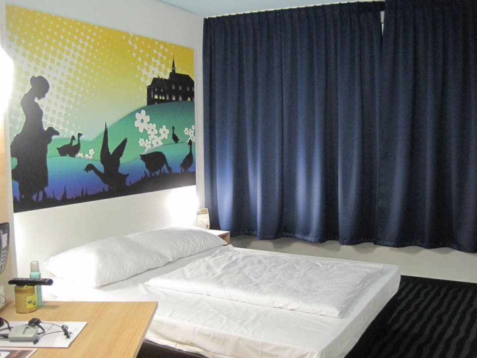 Sieht freundlich aus, ist aber unpraktisch B&B Hotel Göttingen-City