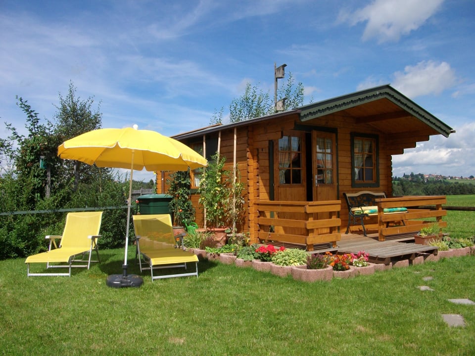 Garten hinterm Haus Gästehaus Bergfrieden