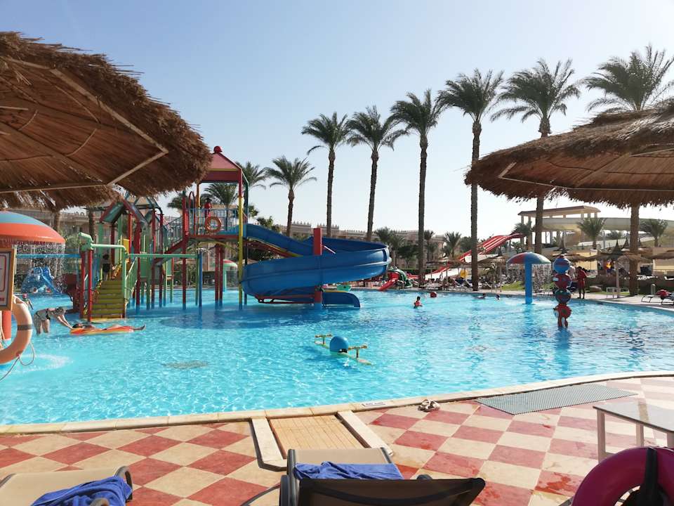 Pool Beach Albatros Resort