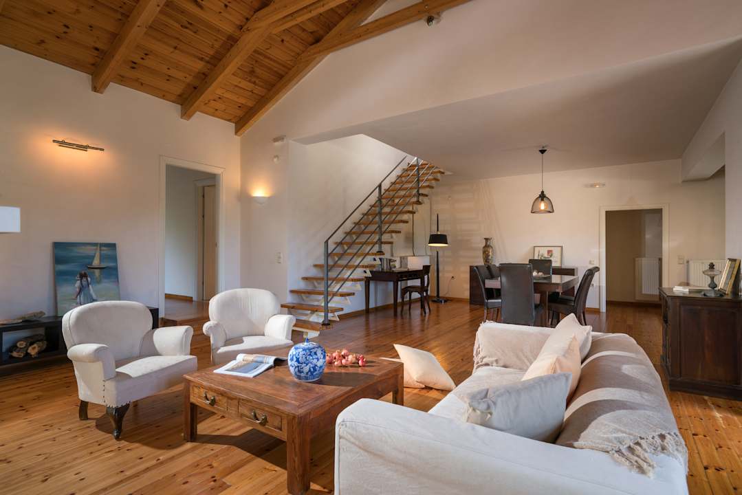 Lobby Nina Residence