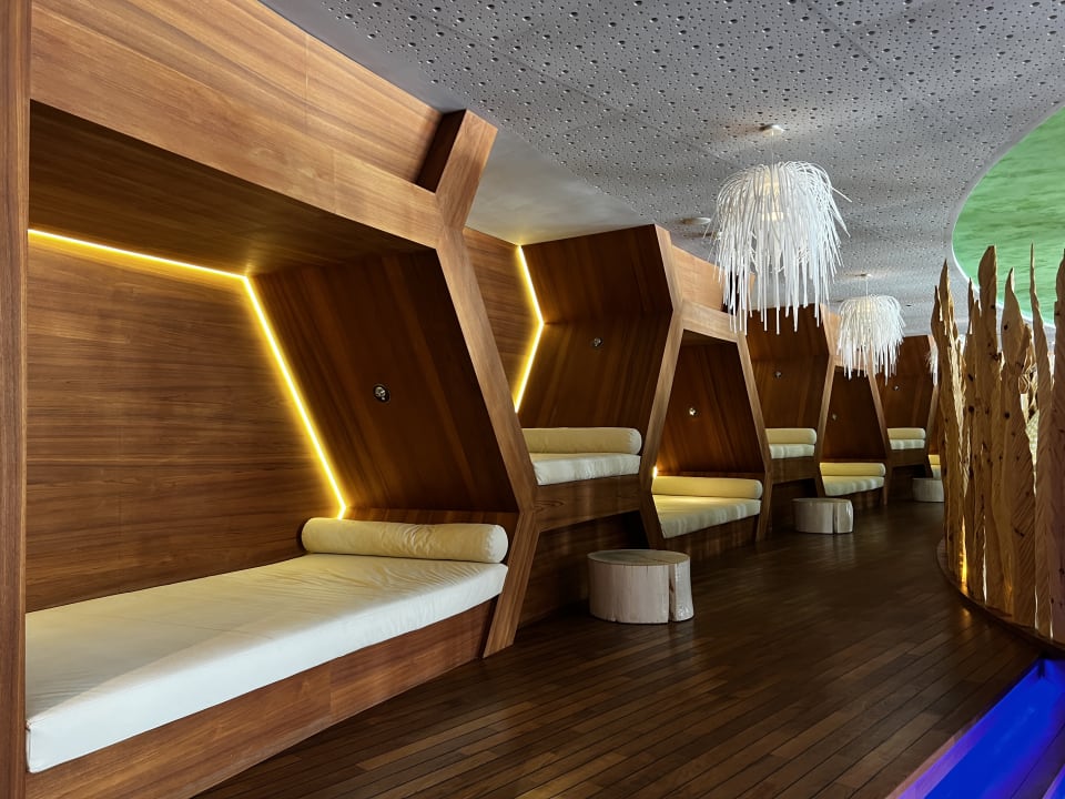 Pool Hotel Schwarzenstein