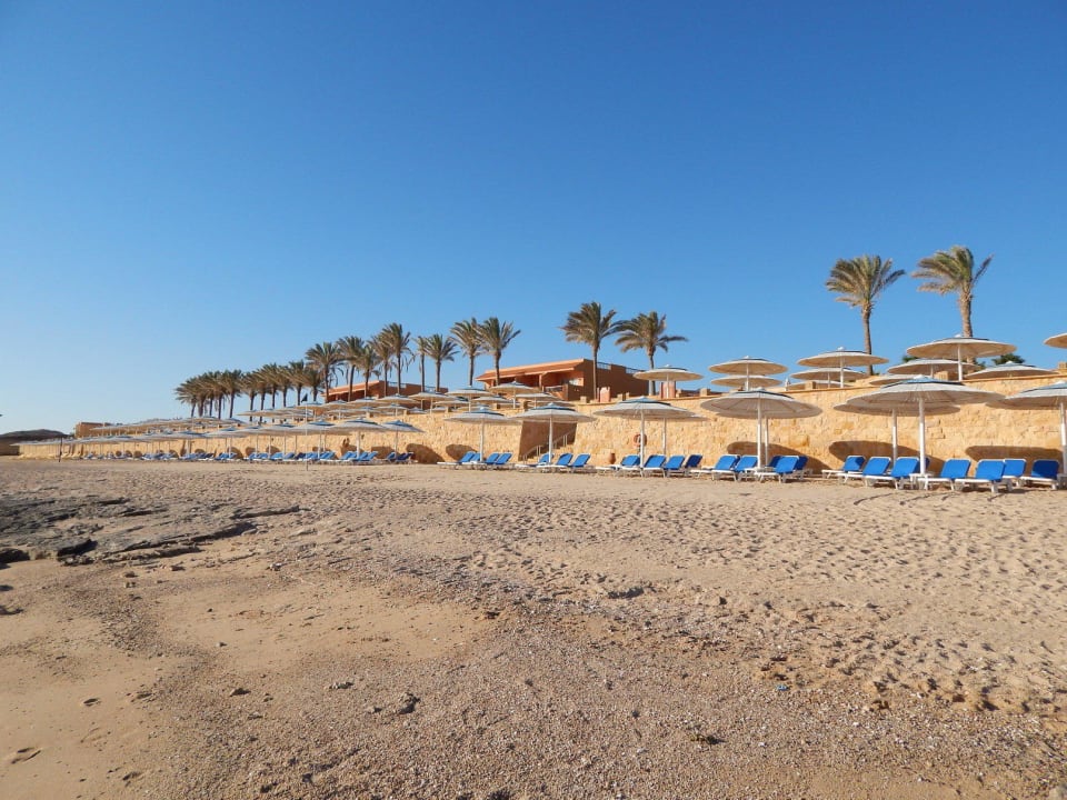 The beach and the sunbeds Jaz Grand Marsa
