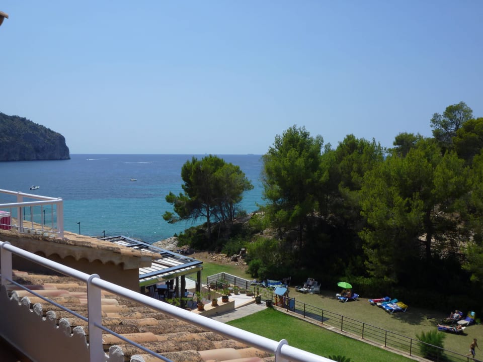 Von der Dachterrasse aus BAHÍA SUITES CAMP DE MAR