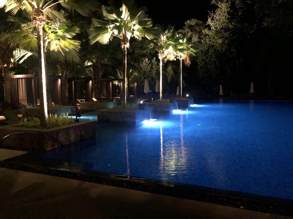 Pool STORY Seychelles