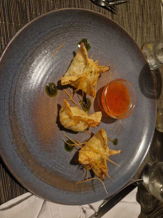 Gastro Crystals Beach Resort Belle Mare, a member of Radisson Individuals