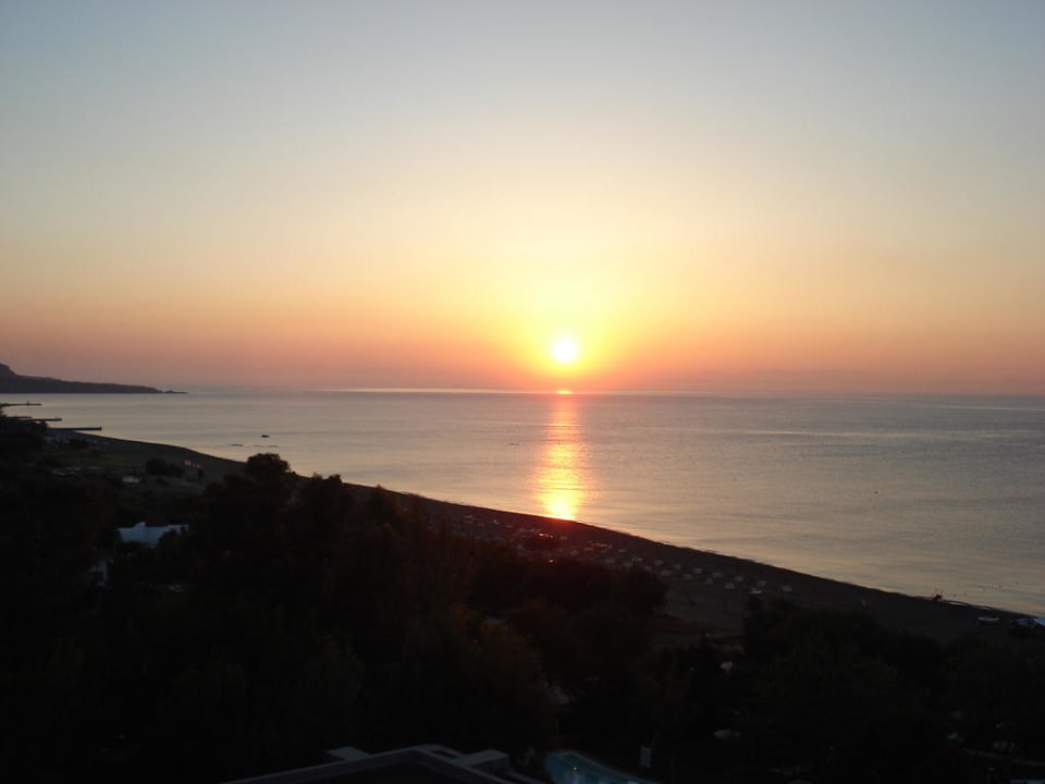 Sonnenaufgang Hotel Calypso Beach