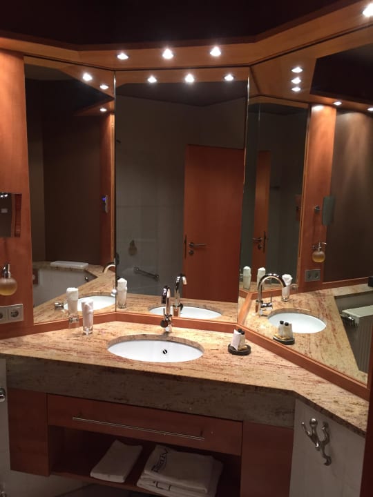 Bad Hotel Atrium Mainz