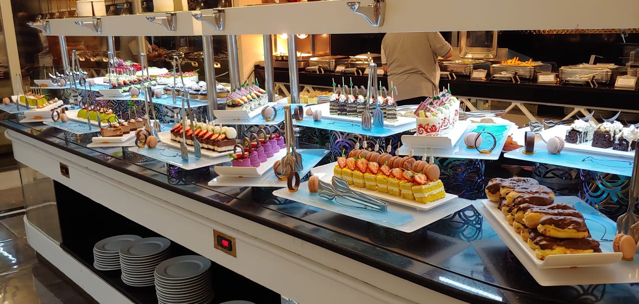 Gastro Side Royal Palace Hotel & Spa