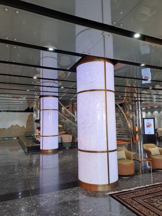 Lobby Golden Sands Hotel Creek