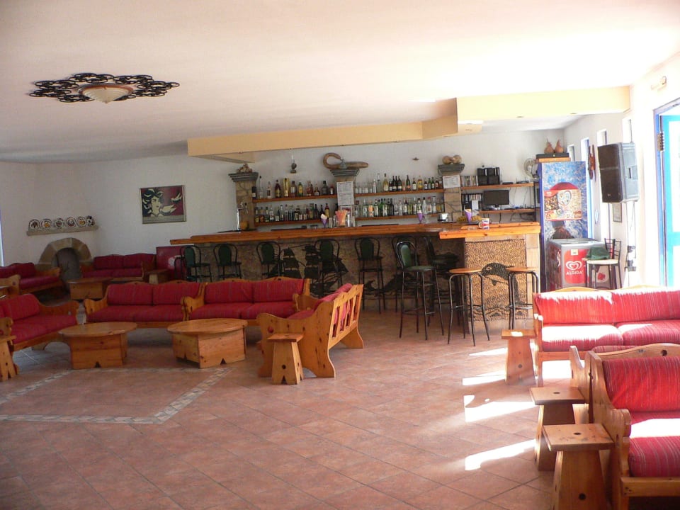 Bar Ekaterini Hotel