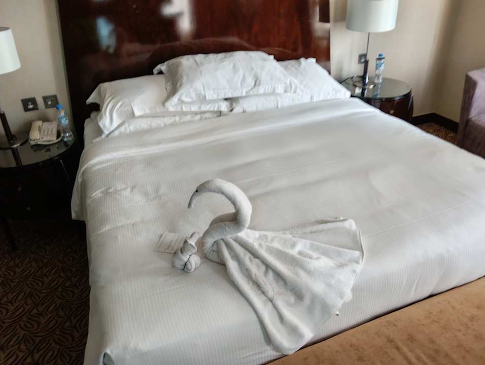 Zimmer Rose Rayhaan by Rotana