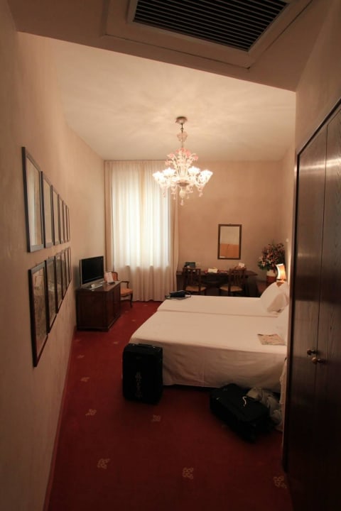 Superior Hotel Columbia