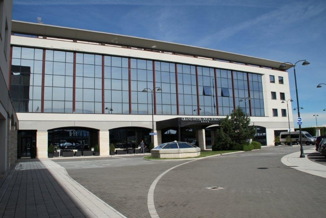 Haupthaus Grand Hotel Duca Di Mantova