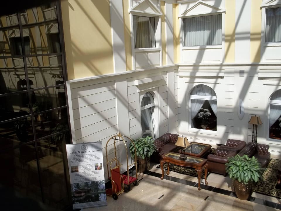 Lobby Hotel SPA Faltom