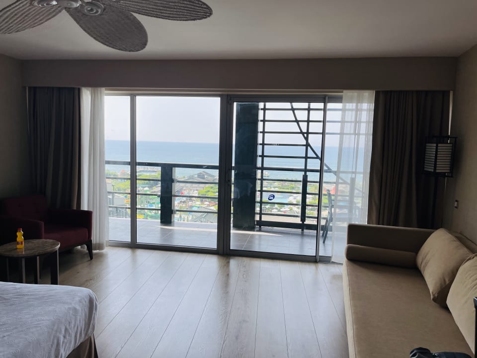 Zimmer Limak Lara Deluxe Hotel & Resort