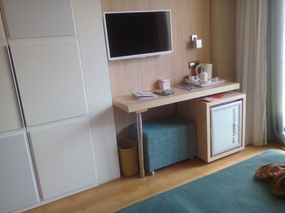 Zimmer mit Kuehlschrank NYX Hotel Ibiza - adults only