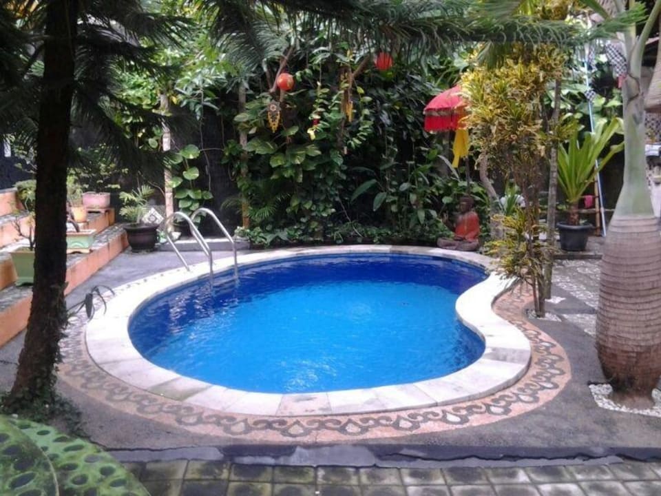 Pool Hotel Kubu Pilatus Inn