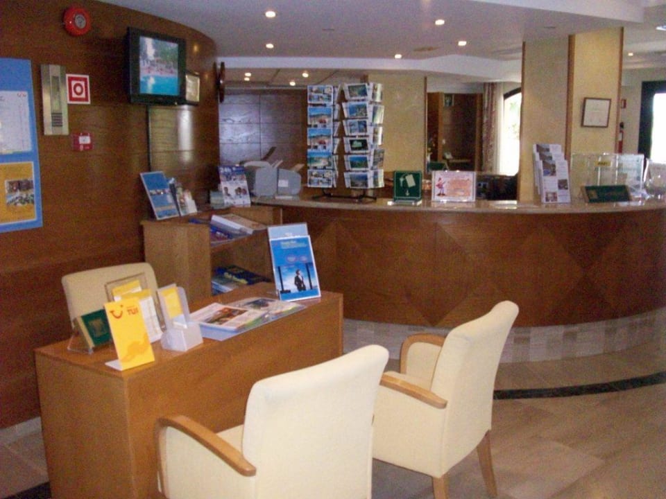 Die Rezeption Valentin Somni Hotel & Suites