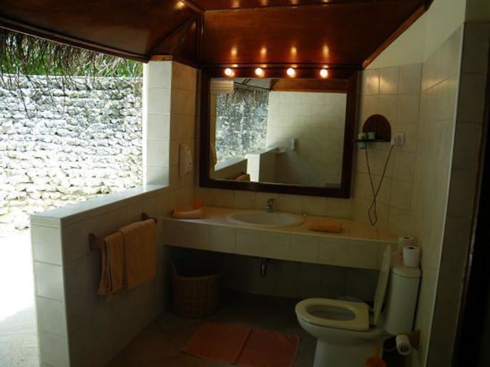 Offenes Bad (Bungi 47) NAKAI Dhiggiri Resort