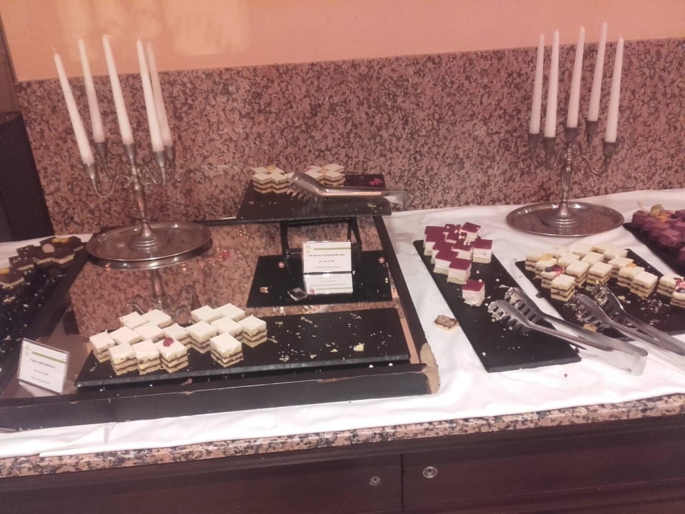 22€ Buffet !!! Aquaworld Resort Budapest