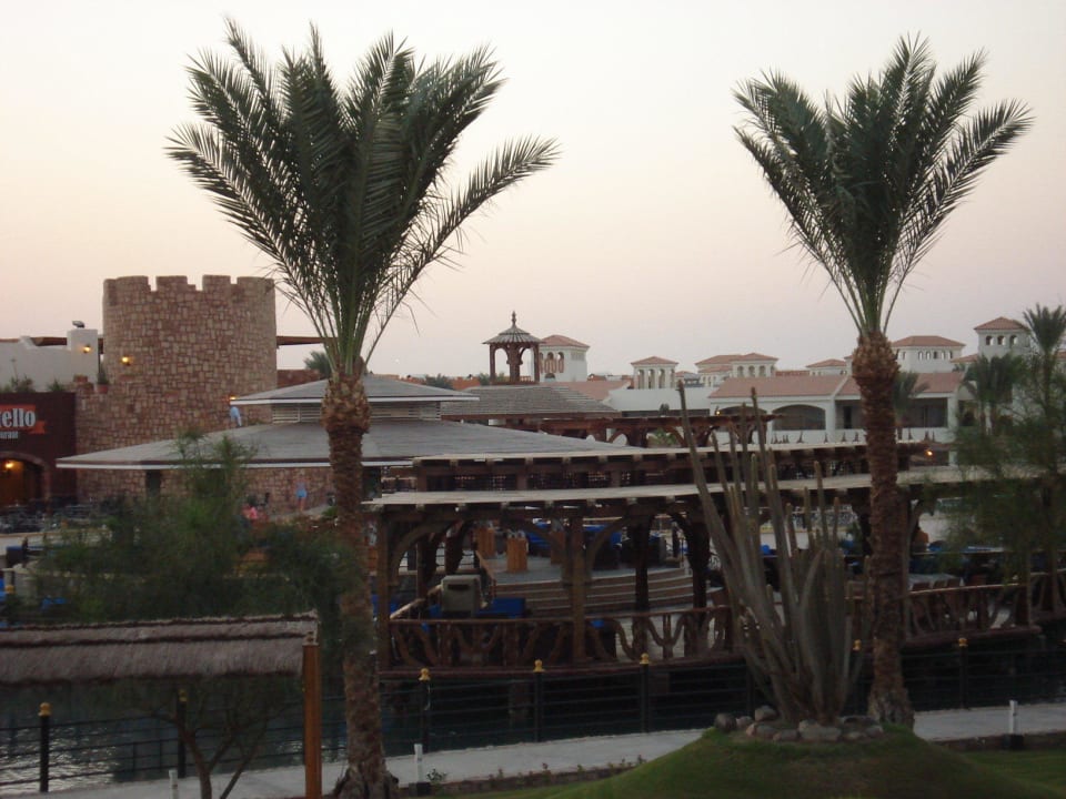 Blick zum Restaurant und Bar Pickalbatros Dana Beach Resort - Hurghada