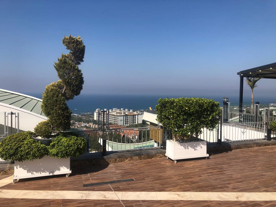 Ausblick Elite Luxury Suite & Spa