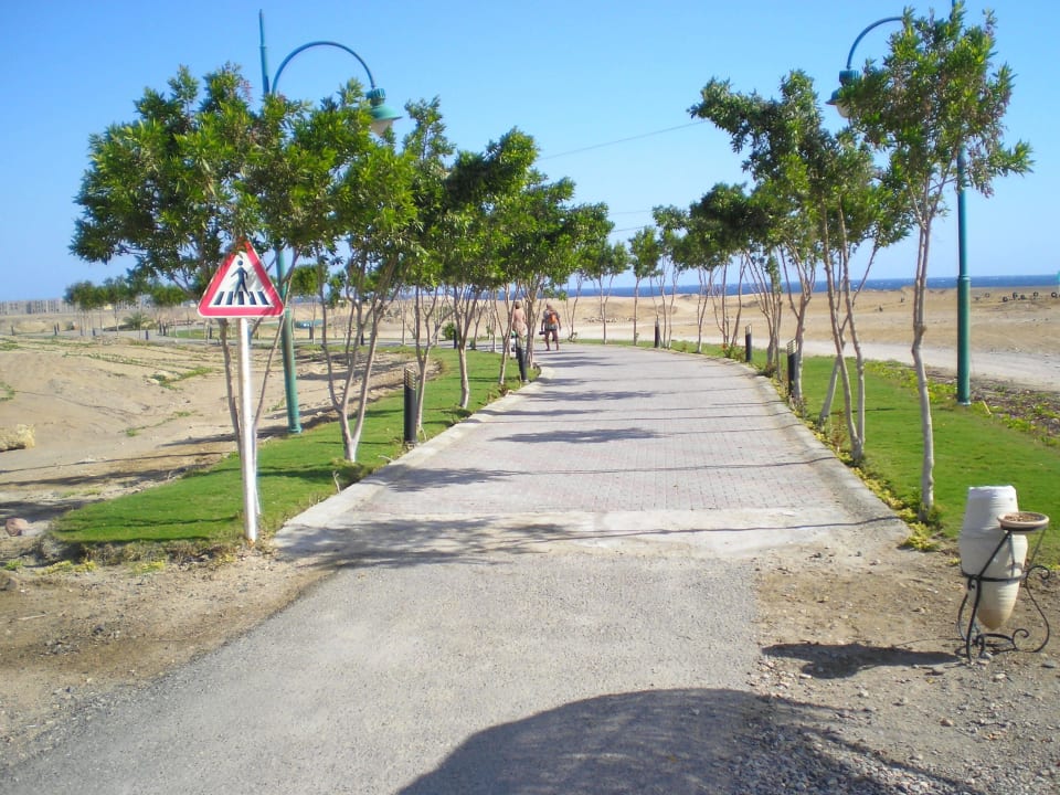 Weg zum Strand Aurora Bay Resort Marsa Alam