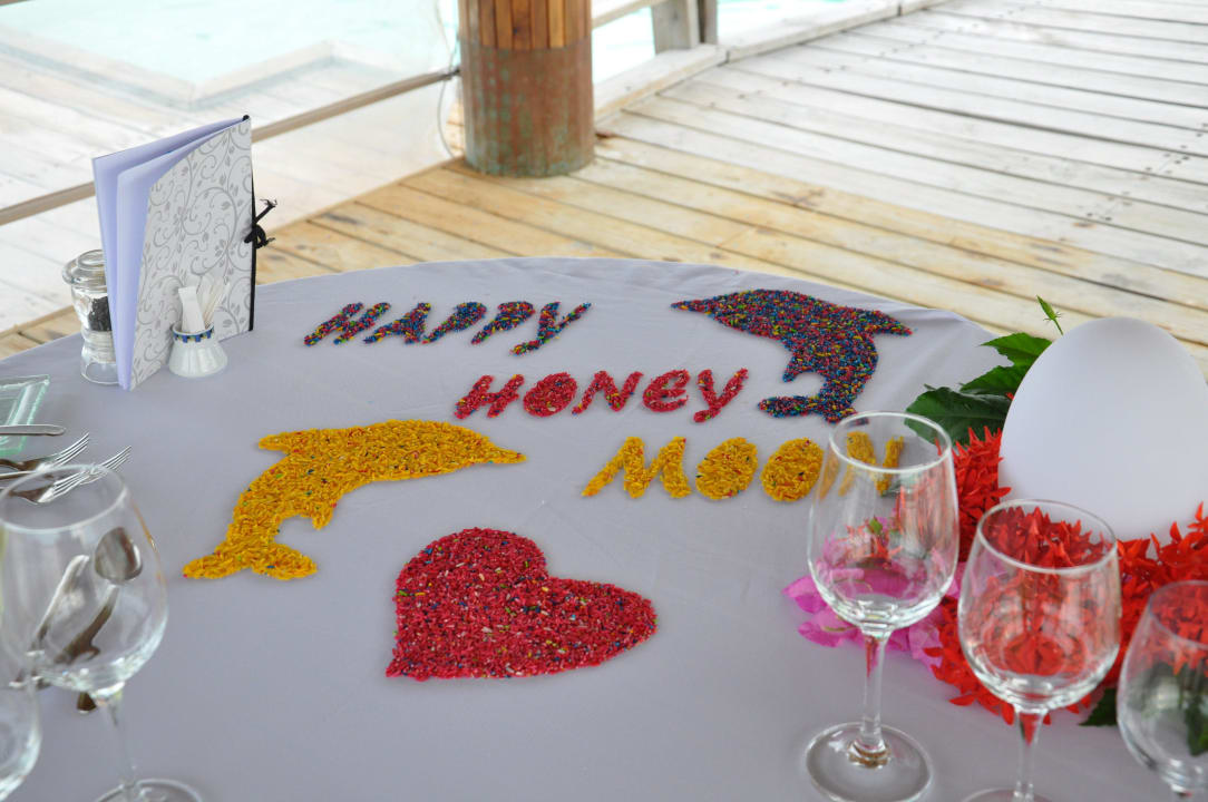 Dinner am Steg Kuramathi Maldives