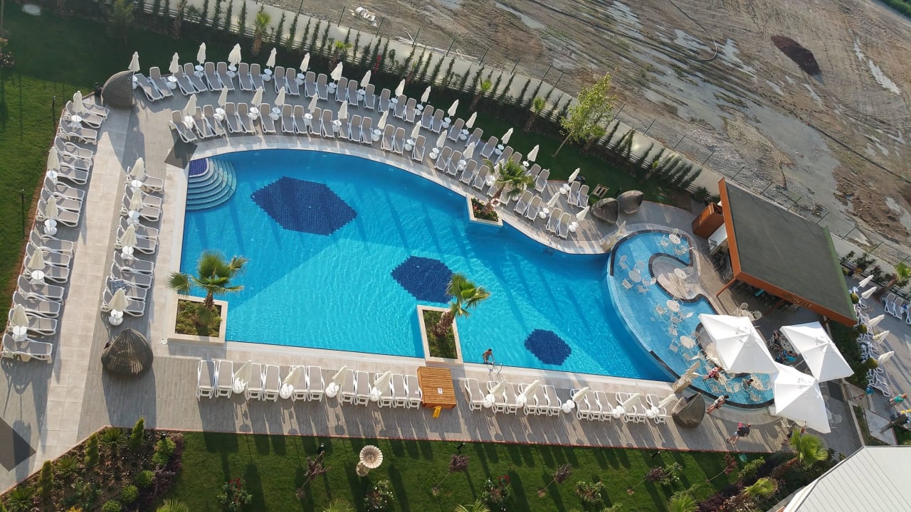 Blick auf 18+ Pool Dream World Aqua Hotel