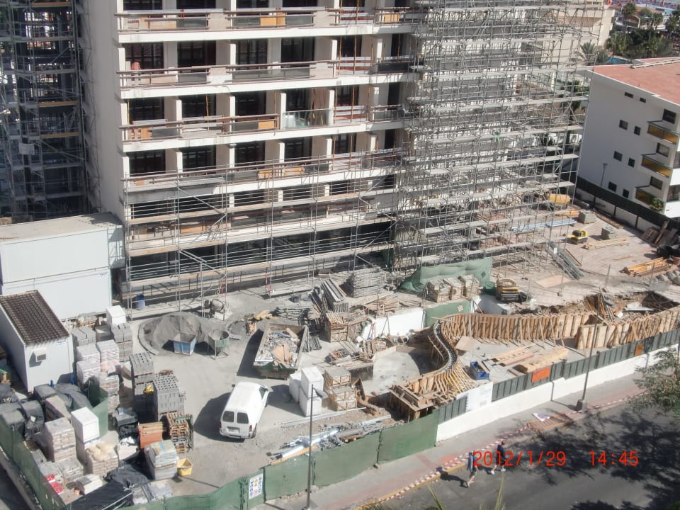 Erdloch fuer Pool Bohemia Suites & Spa - Adults only