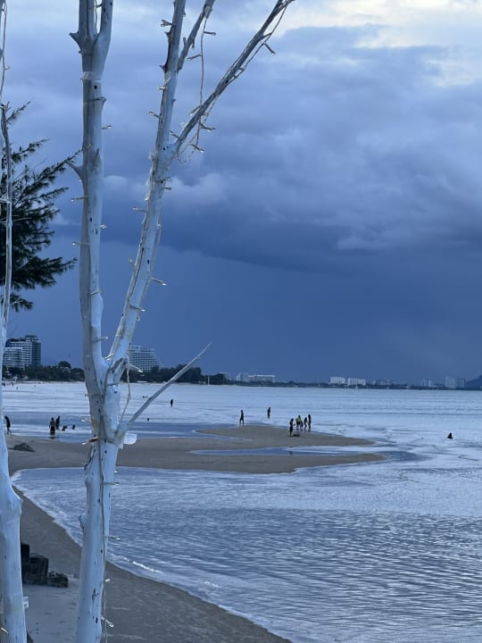 Strand Wora Bura Hua Hin Resort & Spa