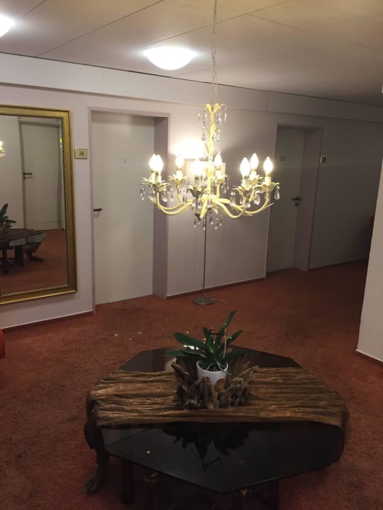 Flur Stadt Hotel