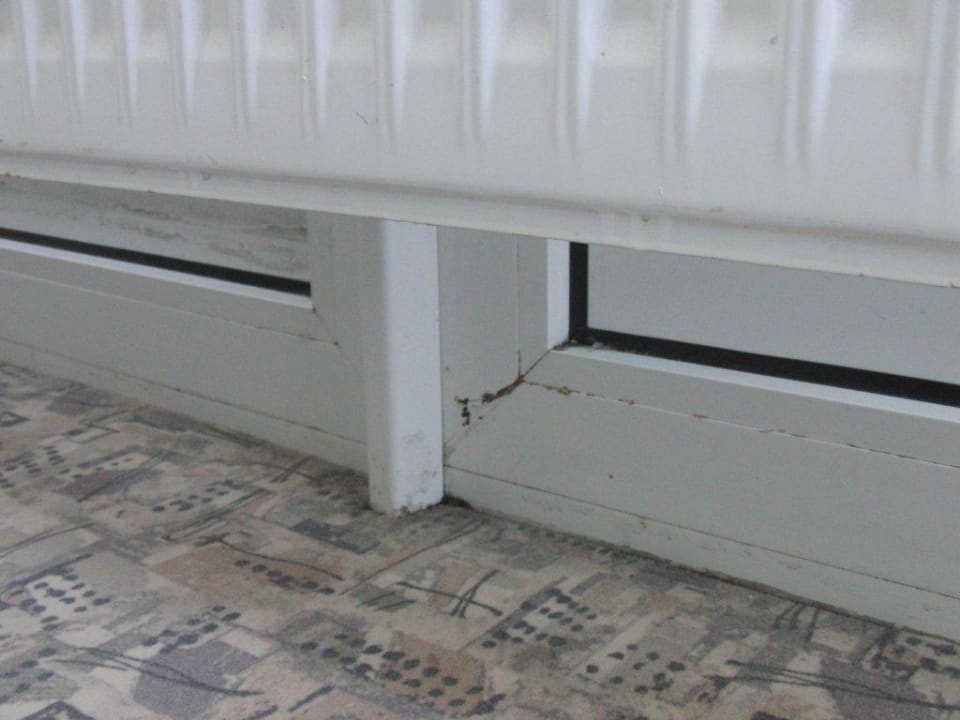 Balkonfenster unter der Heizung Ferienwohnungen Ferienpark Weissenhäuser Strand