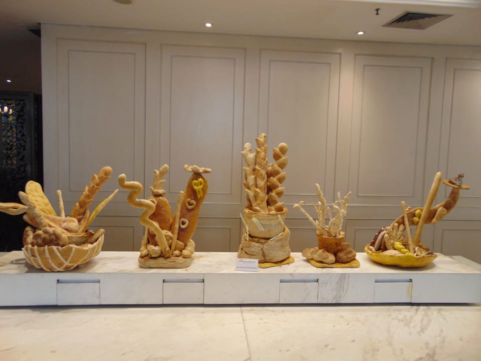 Gastro Swiss-Belhotel Airport Jakarta