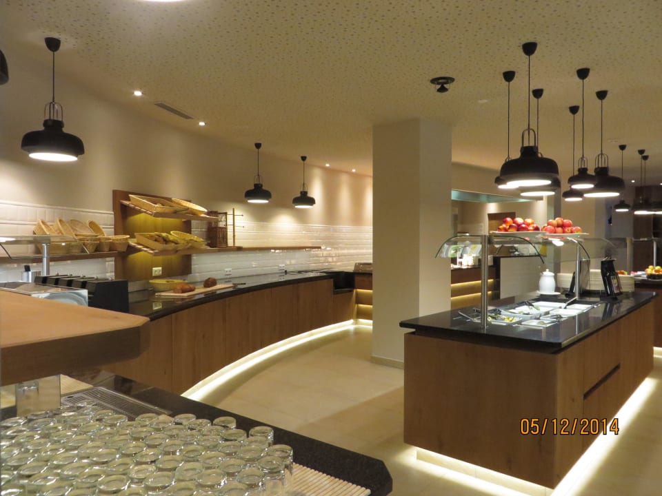 Frühstück und  Baby- & Kinderhotel Laurentius