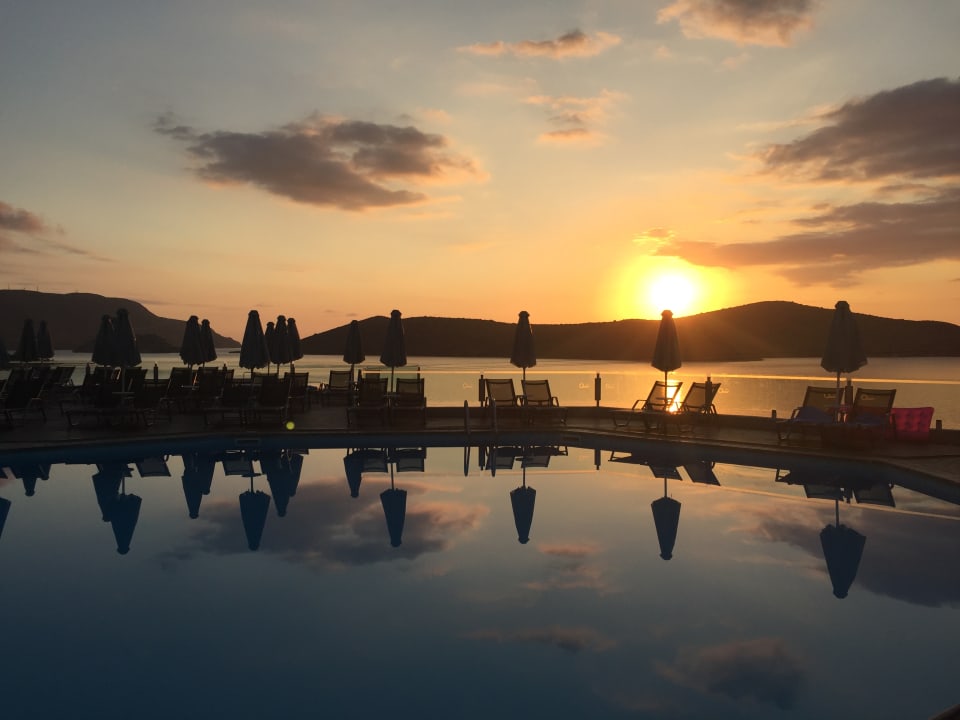 Pool Domes Aulus Elounda All-Inclusive Resort, Curio Collection by Hilton