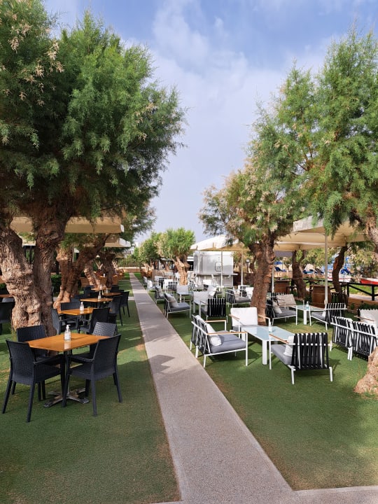 Gastro Anissa Beach & Village