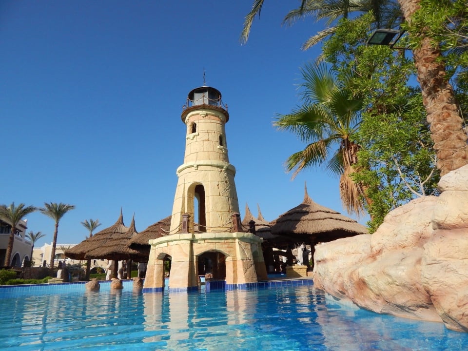 African pool Hotel El Faraana Reef Resort