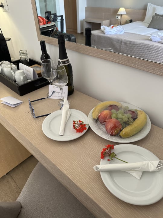 Zimmer Akti Palace Resort & Spa