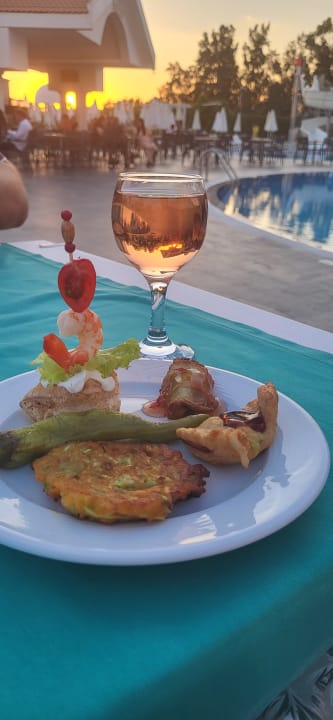 Gastro Roma Beach Resort & Spa 16+ Adult Only