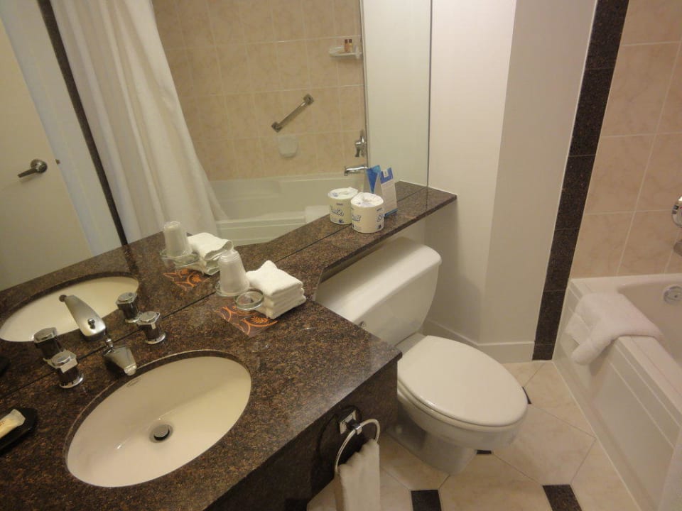 Badezimmer Hotel Sheraton Vancouver Wall Center