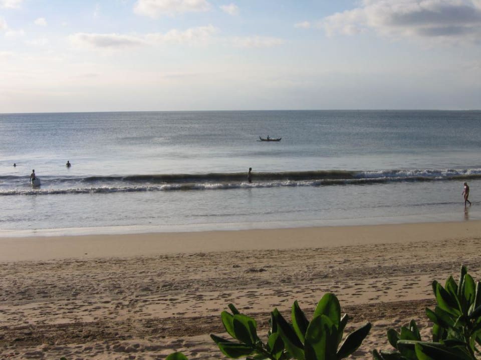 Strand und Meer vor dem Hotel InterContinental Bali Resort