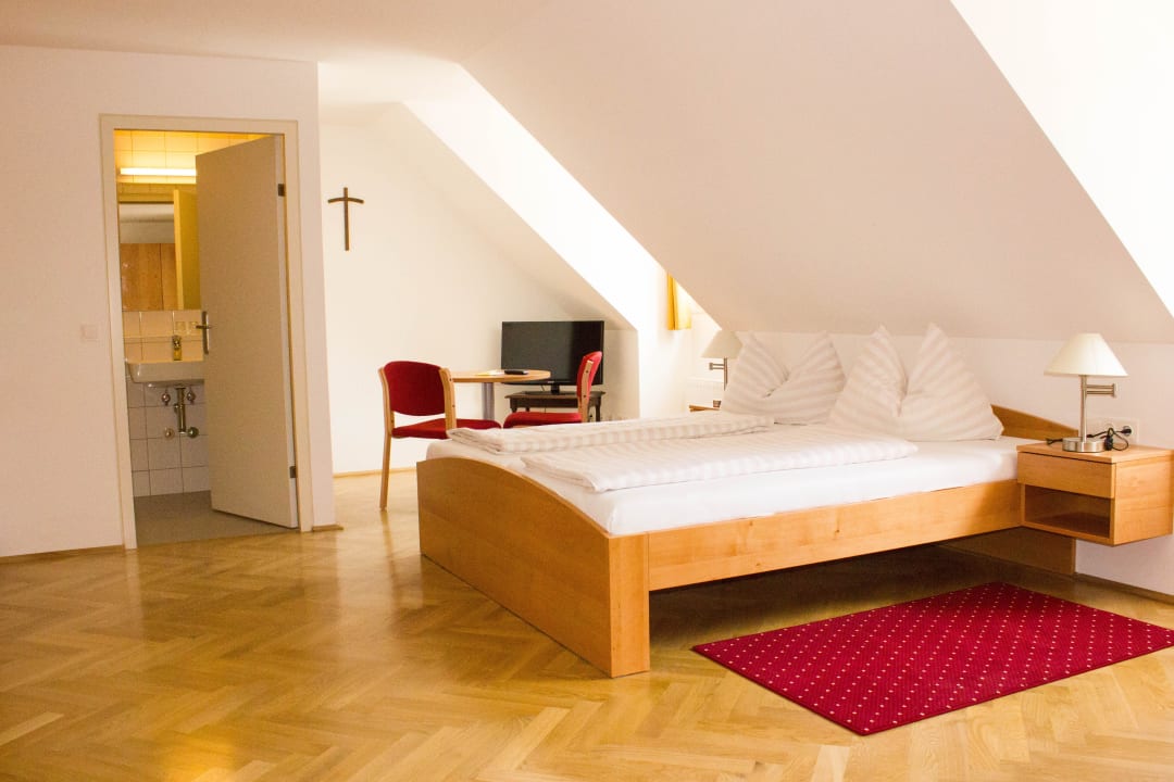 1 Raum Appartment Gästehaus im Priesterseminar Salzburg