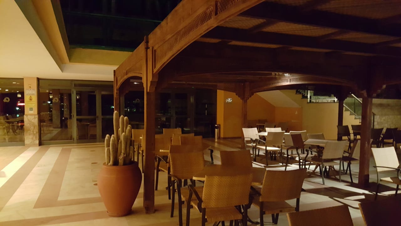 Poolbar SBH Club Paraiso Playa