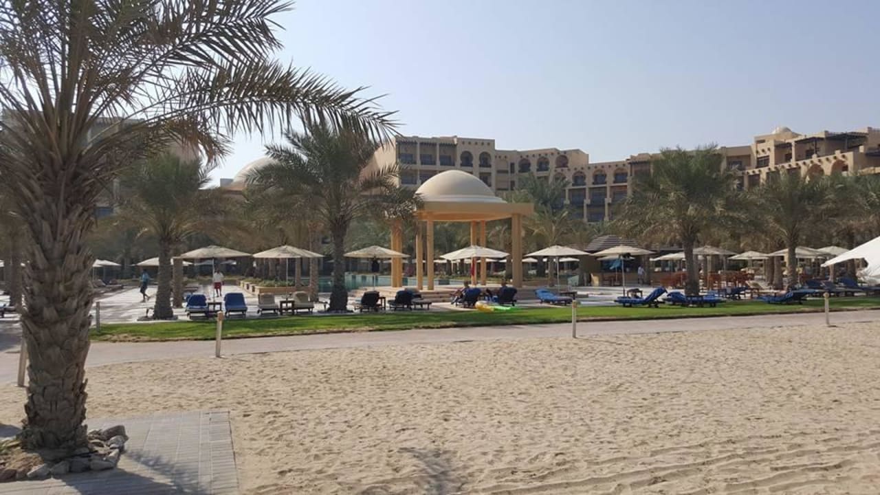 Blick vom Strand Rixos Al Mairid Ras Al Khaimah