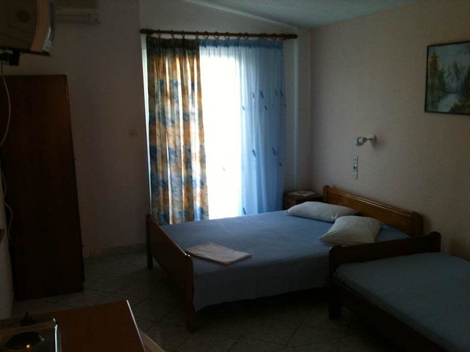 3 persons room Hotel Rementzo