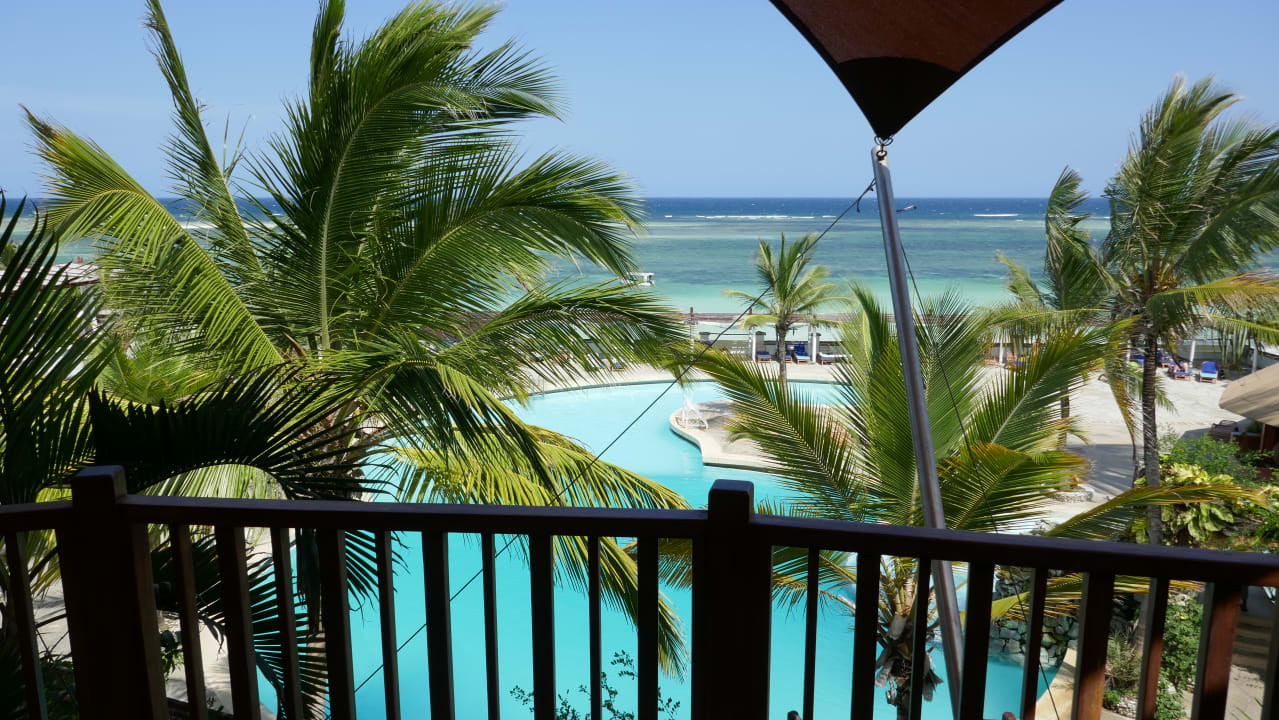 Pool Leopard Beach Resort & Spa