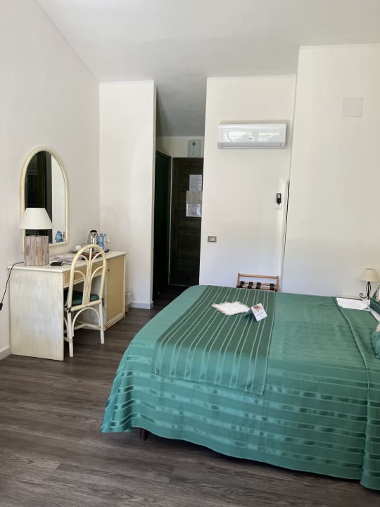 Zimmer Hotel Albaruja