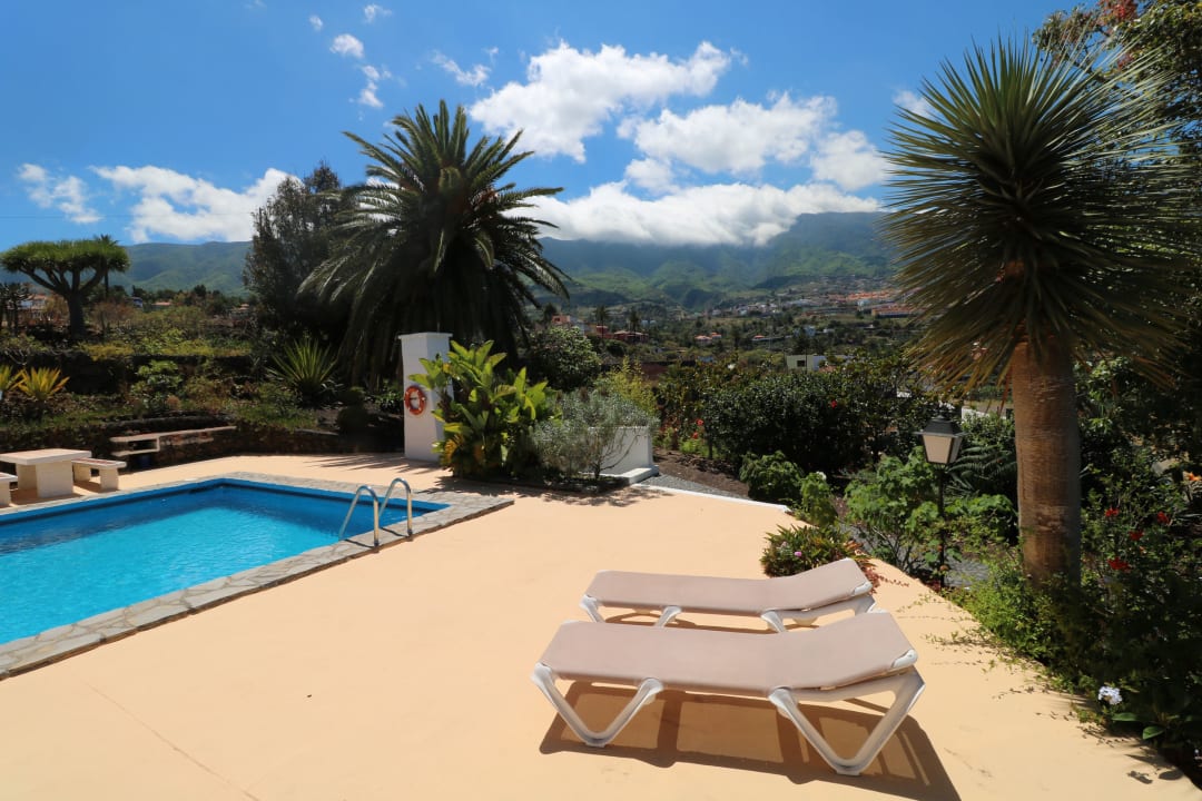 Pool Apartamentos Miranda