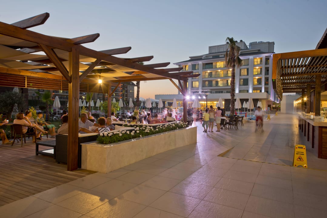 Pool Bar Armas Life Belek
